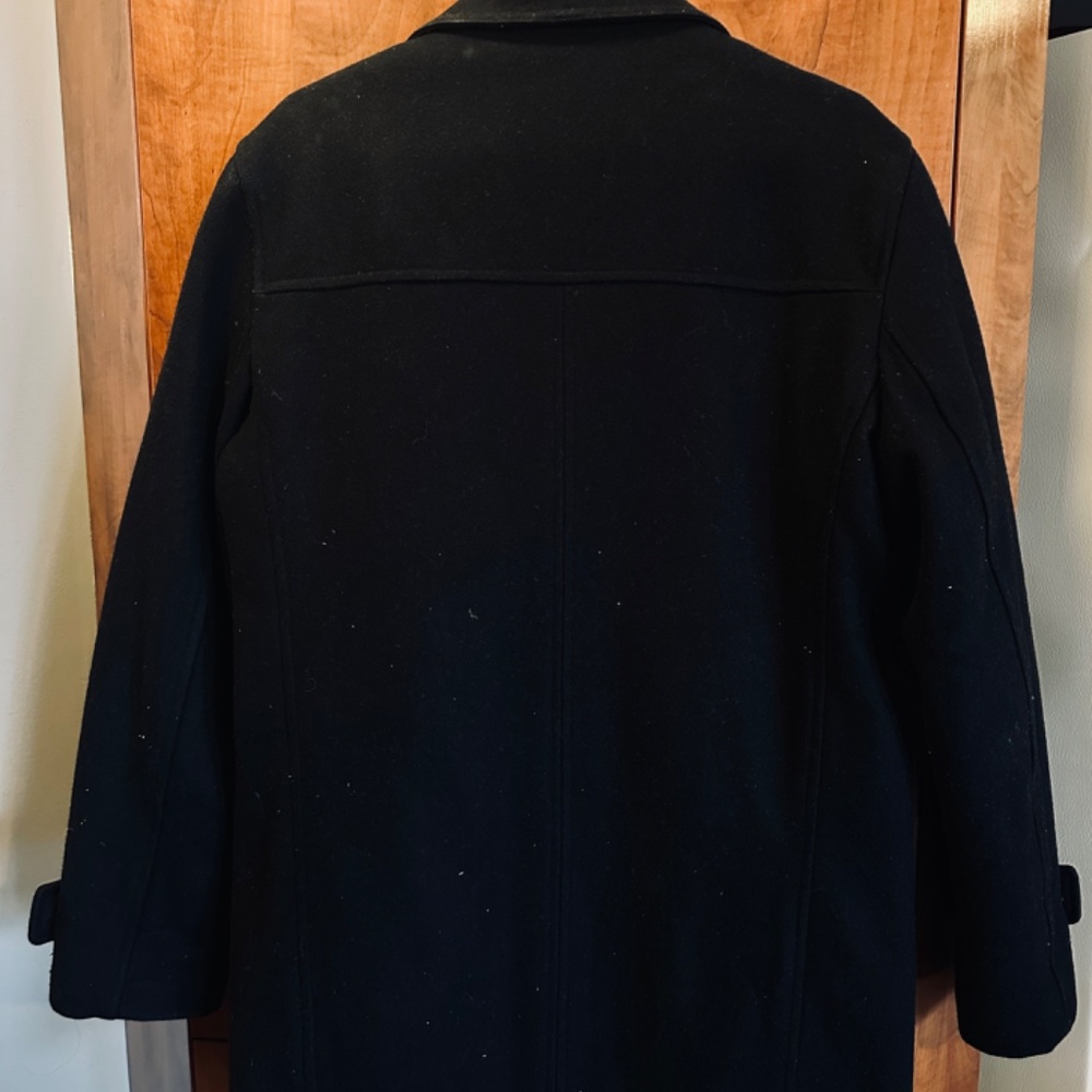 Calvin Klein - Picture 3 of 3